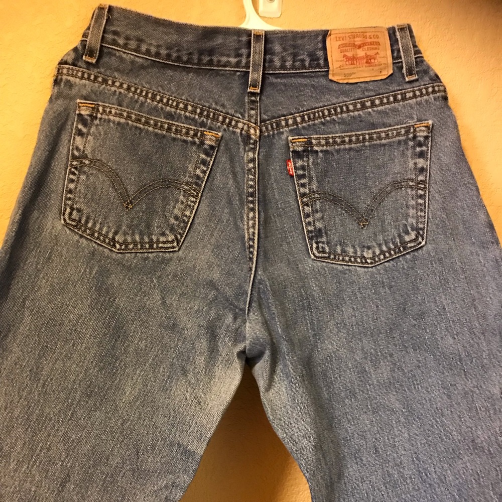 Vintage Levi’s 550 jeans in excellent condition